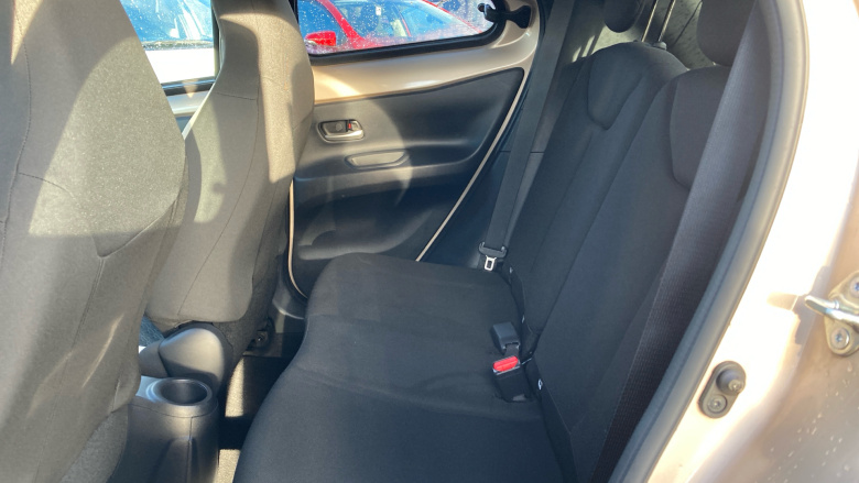 Toyota Aygo X 1.0 VVT-i Edge 5dr [Parking] Petrol Hatchback